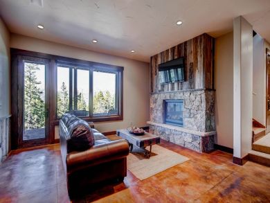 Mountain Luxury Ski Home with Great Kitchen